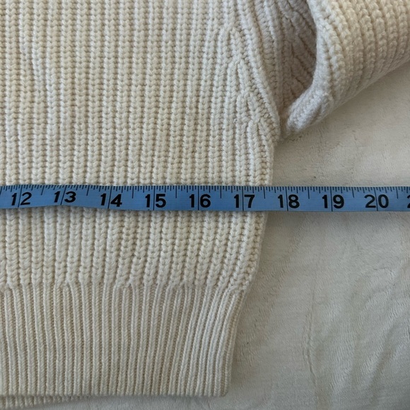 ARITZIA cream knit sweater - Picture 5 of 11